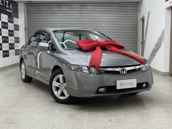 HONDA CIVIC 1.8 LXS 16V FLEX 4P AUTOMÁTICO HONDA CIVIC 1.8 LXS 16V FLEX 4P AUTOMÁTICO